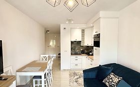Apartament Cicha 12 - Centrum - Garaż